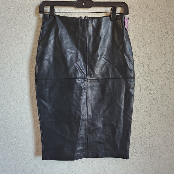 NWOT Faux Leather Pencil Wiggle Skirt Vegan Size 2P - Picture 7 of 10